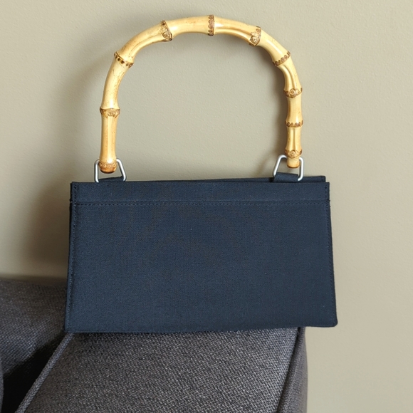 Gap purse with bamboo handle - Picture 1 of 7